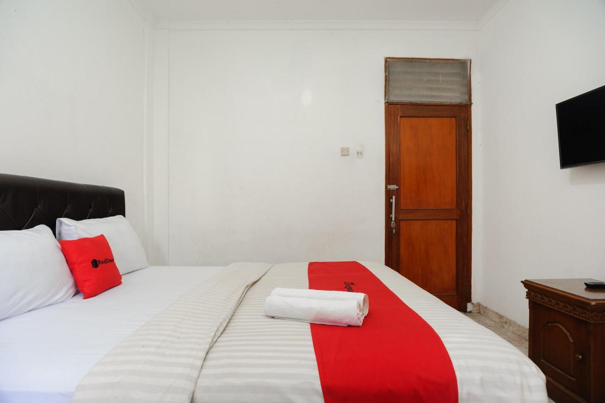Reddoorz Syariah Near Aeon Mall Tanjung Barat Джакарта Екстериор снимка