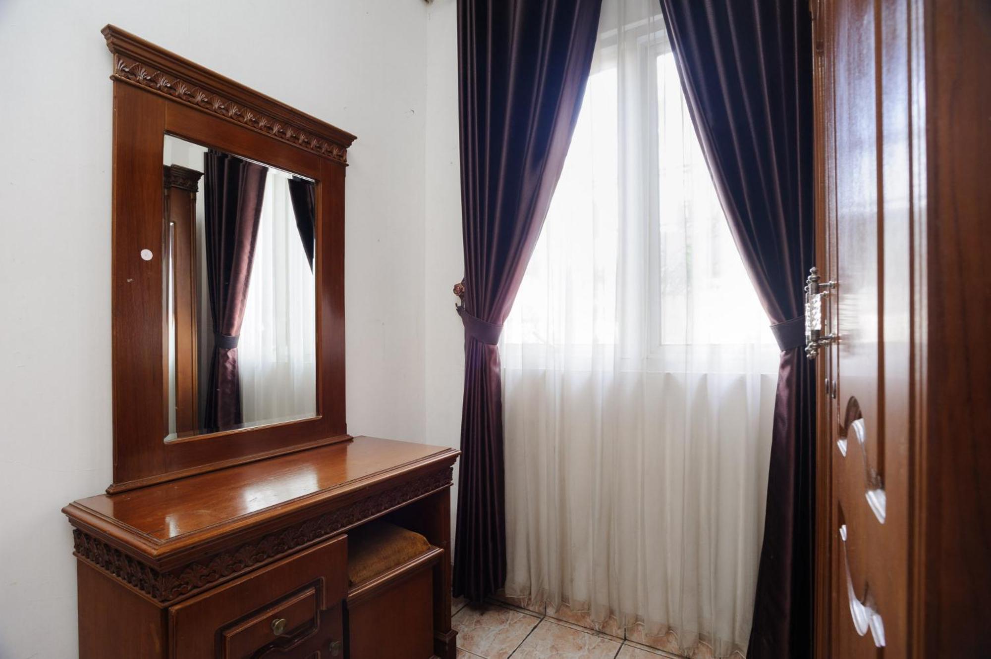 Reddoorz Syariah Near Aeon Mall Tanjung Barat Джакарта Екстериор снимка