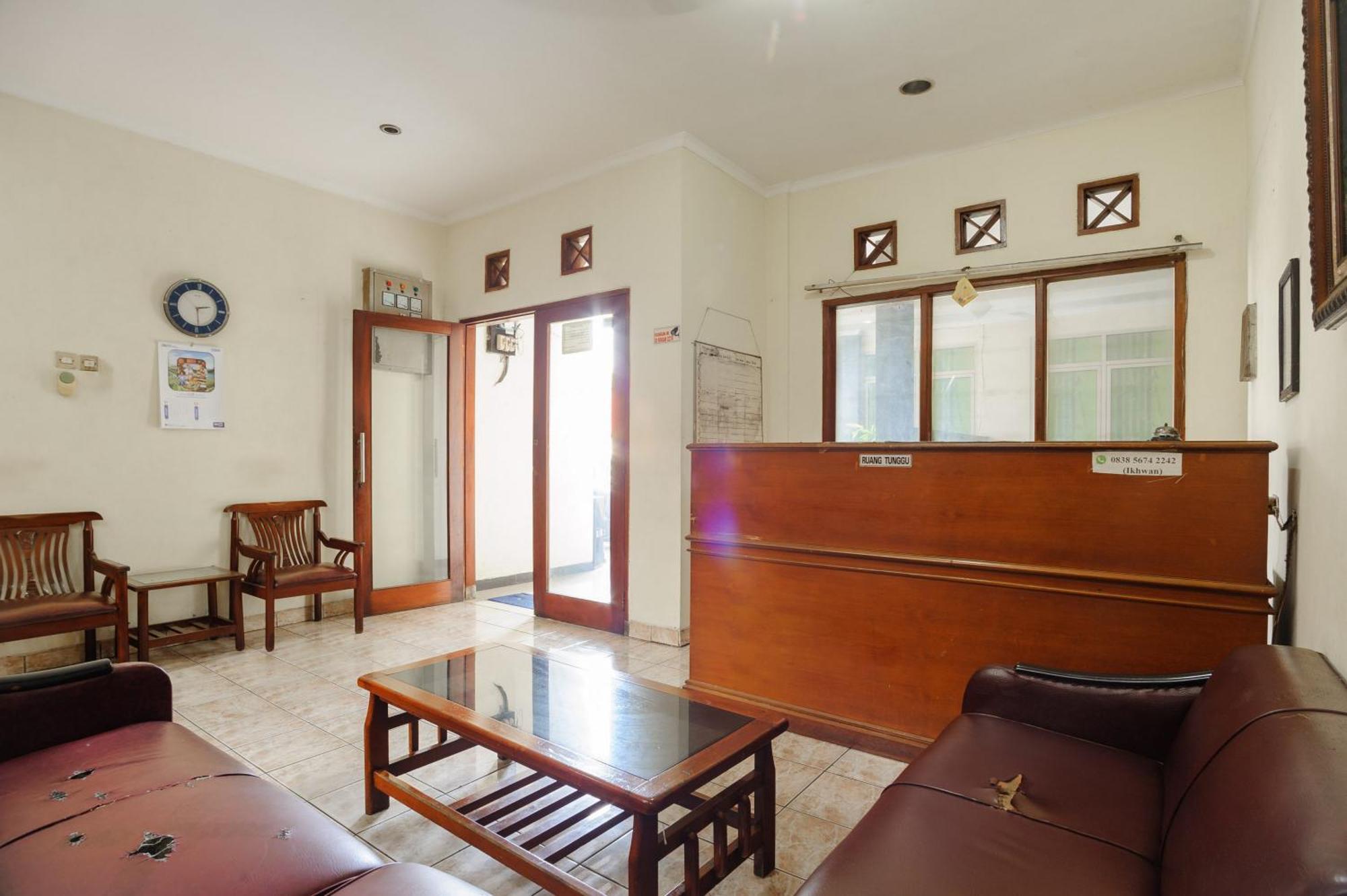 Reddoorz Syariah Near Aeon Mall Tanjung Barat Джакарта Екстериор снимка